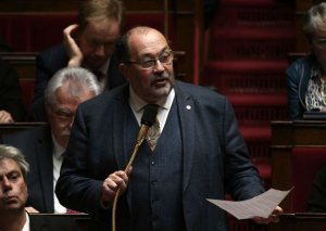 Fransalı deputat Azərbaycanın müdafiəsinə qalxdı