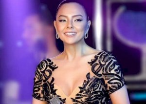 Ebru Gündəşin hər kəsdən gizlətdiyi qızı - Foto