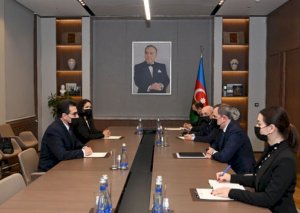 Ceyhun Bayramov Kolumbiya səfiri ilə görüşdü