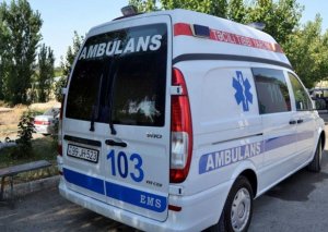 Bakıda sərnişin avtobusu yeniyetmə qızı vuru