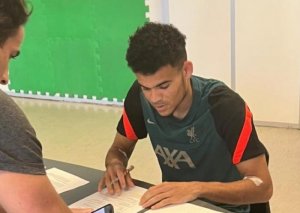"Liverpul"dan yeni transfer