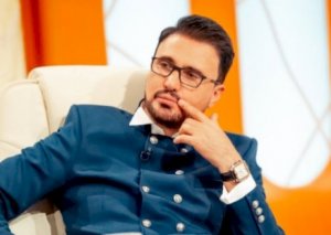 “Valideyn deyir ki, səni cıraram. Müəllim kağızdır onu cırasan?“