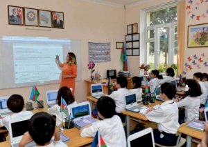 Nazirlik: “Təhsil işçilərinin əksəriyyəti artıq 3-cü dozanı vurdurub”