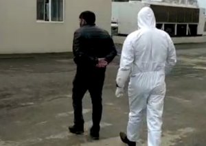 20 koronavirus xəstəsi küçədə yaxalandı