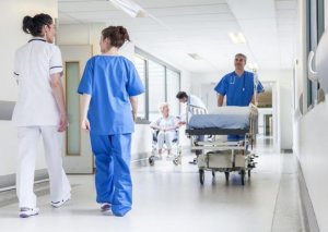 Bu xəstəxanalarda işləməyən həkimlərə MAAŞ VERİLİRMİŞ