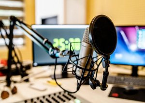 Azərbaycanda yeni radio ilə bağlı müsabiqəyə sənəd verən şirkətlərin sayı açıqlanıb