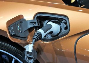 Azərbaycan elektromobil idxalını 7 dəfə artırıb