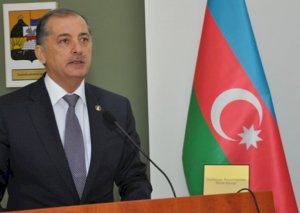 “Min istədi, dedim yoxumdur, 500 verdim, ordeni sinəmə taxdı...”