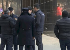 Polis hadisə yerinə gəlsə də müdaxilə etməyib: - 3 nəfərin qətli haqda sensasion iddia