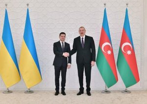 Zelenski İlham Əliyevlə telefonla danışıb - Azərbaycana təşəkkür edib!