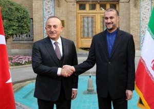 Türkiyə və İran XİN başçıları arasında telefon danışığı olub
