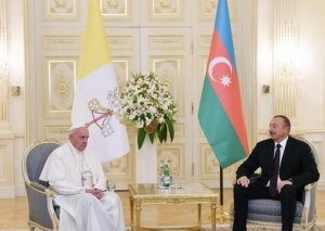 Azərbaycan Prezidenti Roma Papasını təbrik edib