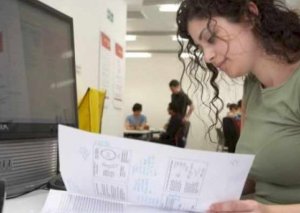 Ali məktəblərə sənəd qəbulunun müddəti uzadıldı