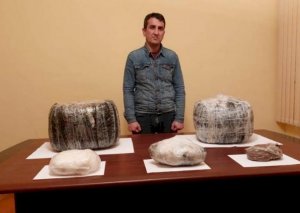 Sərhəddə ƏMƏLİYYAT: Narkobaron saxlanıldı