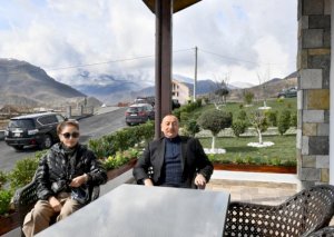 Prezidentlə xanımı Suqovuşanda təmir olunan evdə - Fotolar