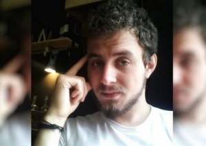 Türkiyəli aktyor evində ÖLÜ TAPILDI