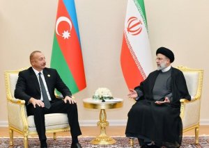 İran Prezidenti Azərbaycan liderinə təbrik məktubu ünvanlayıb