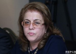 Həqiqət Qədirova institut direktoru vəzifəsindən azad edilib