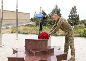 İlham Əliyev şəhid xüsusi təyinatlıların xatirəsini yad edib