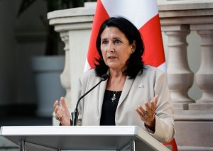 Gürcüstan Prezidenti Azərbaycana səfərə gəlib