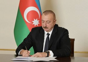 Son dəqiqə: Azərbaycanda yüzminlərlə şəxslərin maaşları artdı - FƏRMAN