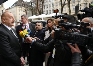 İlham Əliyev Münhendə televiziya kanallarına müsahibə verdi