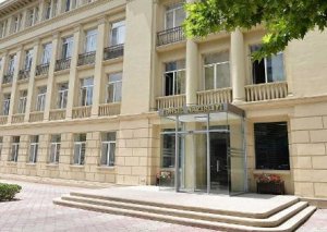 Bu məktəb-liseyin direktoruna şiddətli töhmət verildi