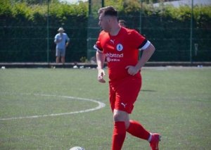 23 yaşlı futbolçu oyun zamanı dünyasını dəyişdi
