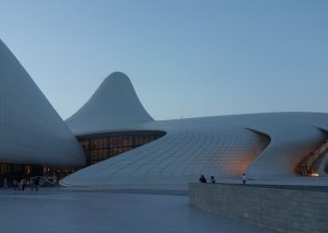 Heydər Əliyev Mərkəzində YENİ TƏYİNATFOTO