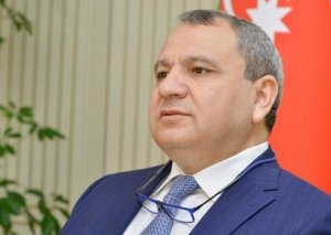 Rektorun utanc gətirən məntiqi...