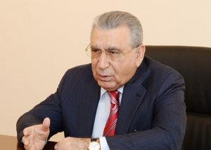 Ramiz Mehdiyevin ailəsinə məxsus olan bankın rəhbəri İŞDƏN ÇIXDI