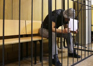 Azadlığa buraxıldı, 35 dəqiqə sonra yenidən həbs edildi