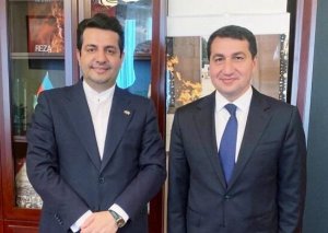 Hikmət Hacıyev İran səfiri ilə görüşdü