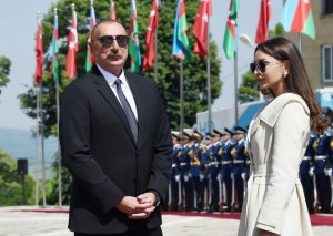 Prezident İlham Əliyev və birinci xanım Mehriban Əliyeva Neftçala rayonuna səfər ediblər