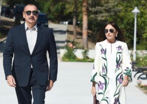 Prezidentlə xanımı Şuşaya getdi