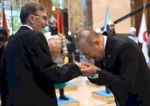 Çavuşoğlunun bu şəkli gündəm oldu