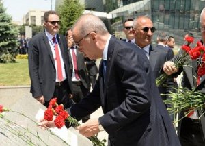 Ərdoğan Şəhidlər xiyabanında... - Foto