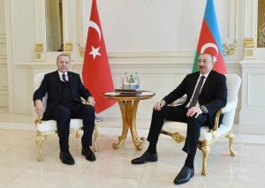 Əliyevlə Ərdoğanın geniş tərkibdə görüşü başladı