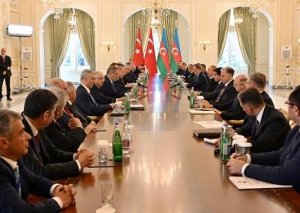 Əliyevlə Ərdoğanın geniş tərkibdə görüşü keçirildi