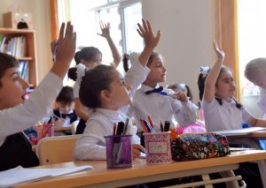 48 208 şagirdin elektron sistem vasitəsilə yerdəyişməsi aparılıb