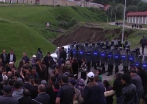 “Söyüdlü” qızıl yatağı kimindir? - ADLAR