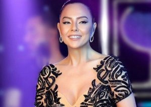 Ebru Gündeş Şəmkirə toya gəlmək üçün BU QƏDƏR pul alıb -