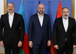 Korotçenko: Əliyev və Nikola baxın – duruşları hər şeyi deyir