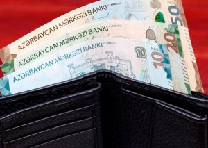Əli Əsədov maaşlarla bağlı YENİ QƏRAR- bu şəxslərə şamil OLUNUR