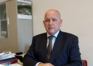 "Aldığı rüşvətdən 150 manat da mənə vermişdi"