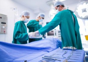 Əməliyyat zamanı ölən xəstənin ödədiyi pul niyə geri qaytarılmır? - AÇIQLAMA