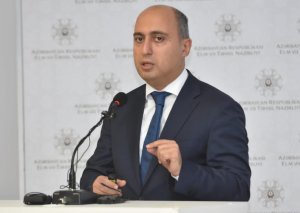 Emin Əmrullayevdən təkrar sertifikasiyadan keçə bilməyənlərlə bağlı AÇIQLAMA