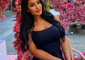 38 yaşlı model qəfil öldü - FOTO