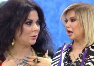 "52 minə dediyi saatı satıb özlərinə maşın alsın"