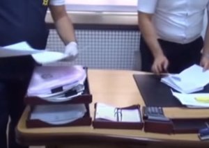 İş adamı vəzifəli şəxslərlə görüşə gizli kamera ilə gedibmiş